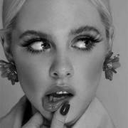꧁༺ Маруся ꧁༺   ꧁ on My World.